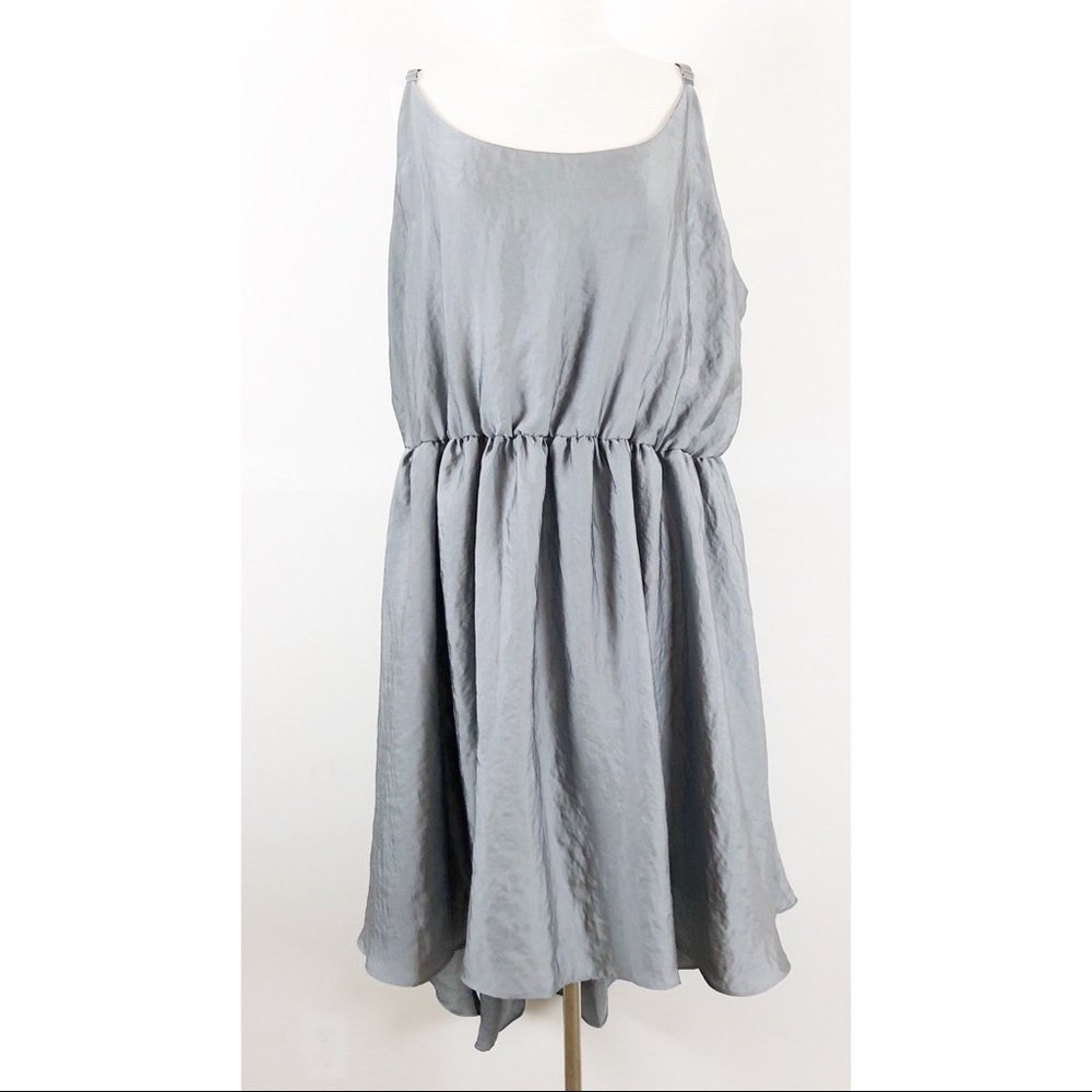 🆕 NWT Silver/Grey Plus Size Dress - Size 24